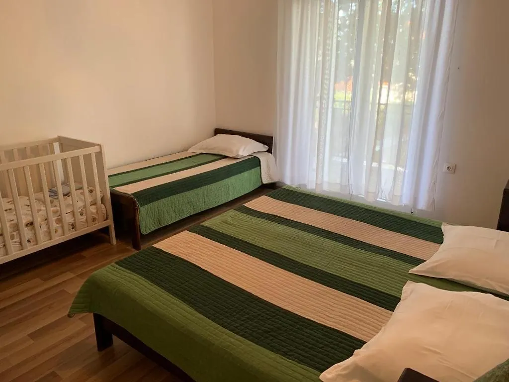 Apartments Nikolina Malinska